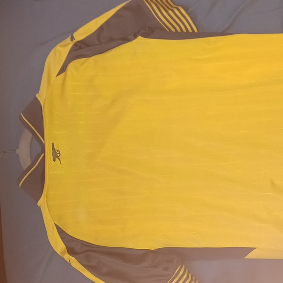 Arsenal Puma jersey (2017) - Picture 7 of 10